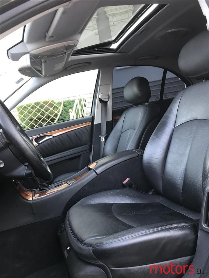 2006' Mercedes-Benz E 500 photo #5
