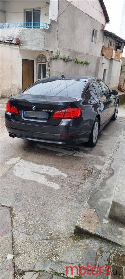 2010' BMW 530 photo #2