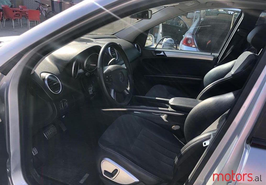 2007' Mercedes-Benz ML 320 photo #2