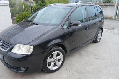 2005' Volkswagen Touran