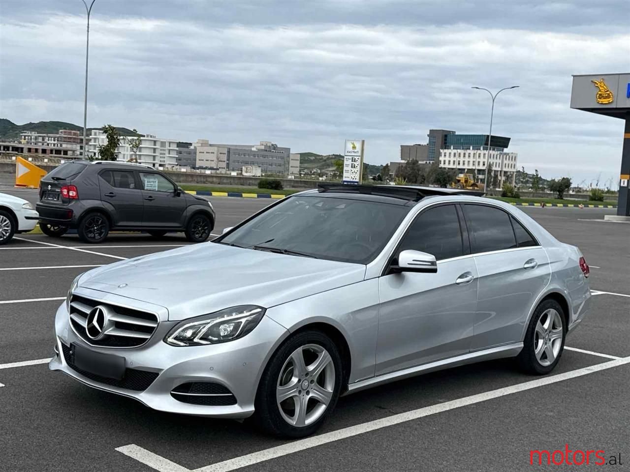 2015' Mercedes-Benz E 250 photo #1