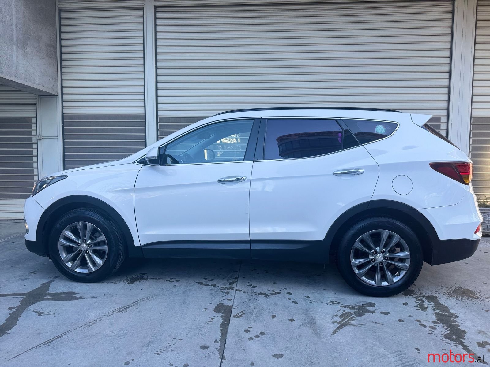 2016' Hyundai Santa Fe photo #1