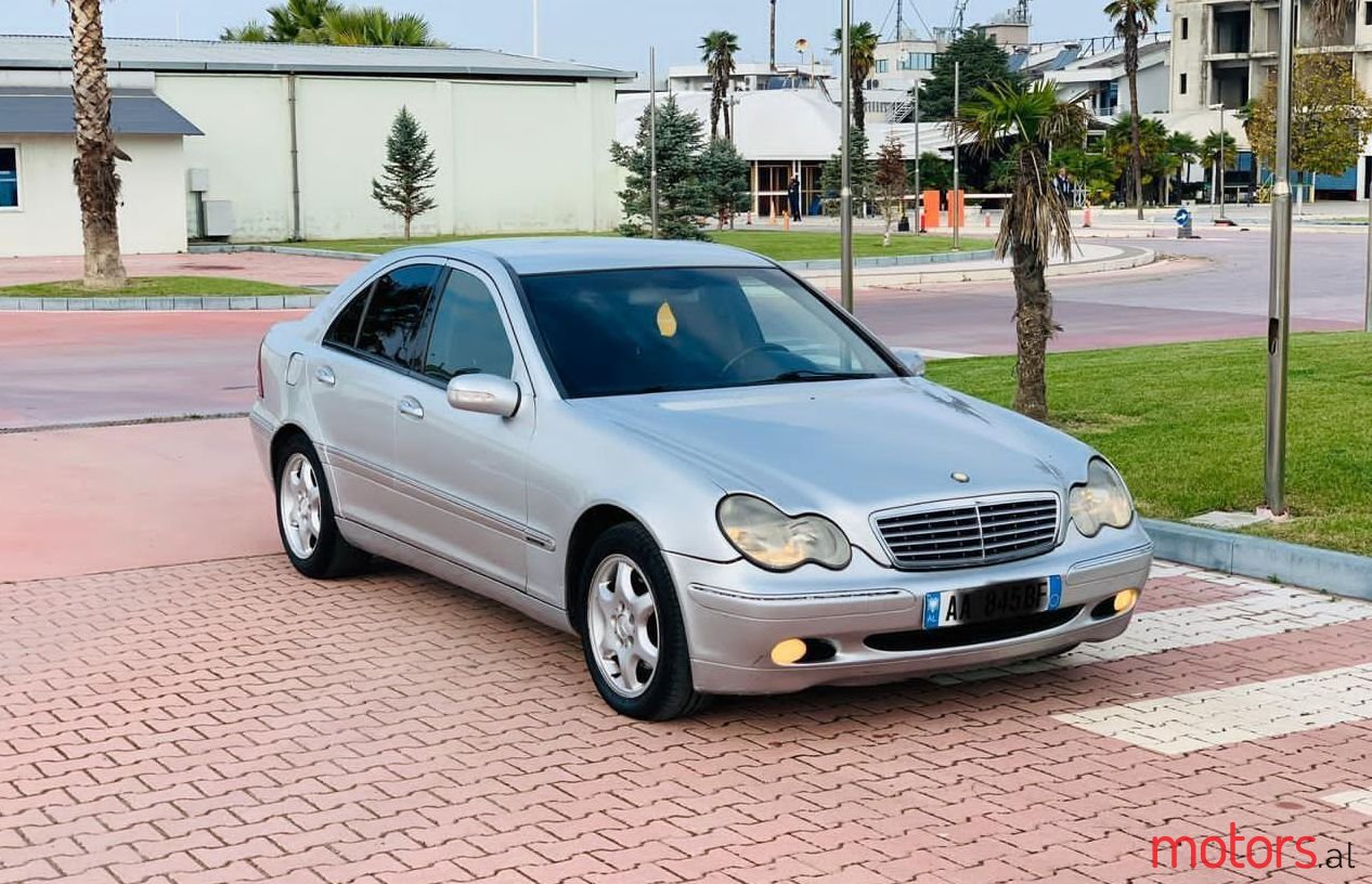 2001' Mercedes-Benz C 220 photo #1