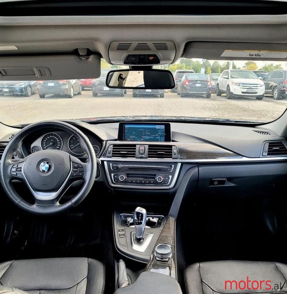 2015' BMW 3 Series photo #6
