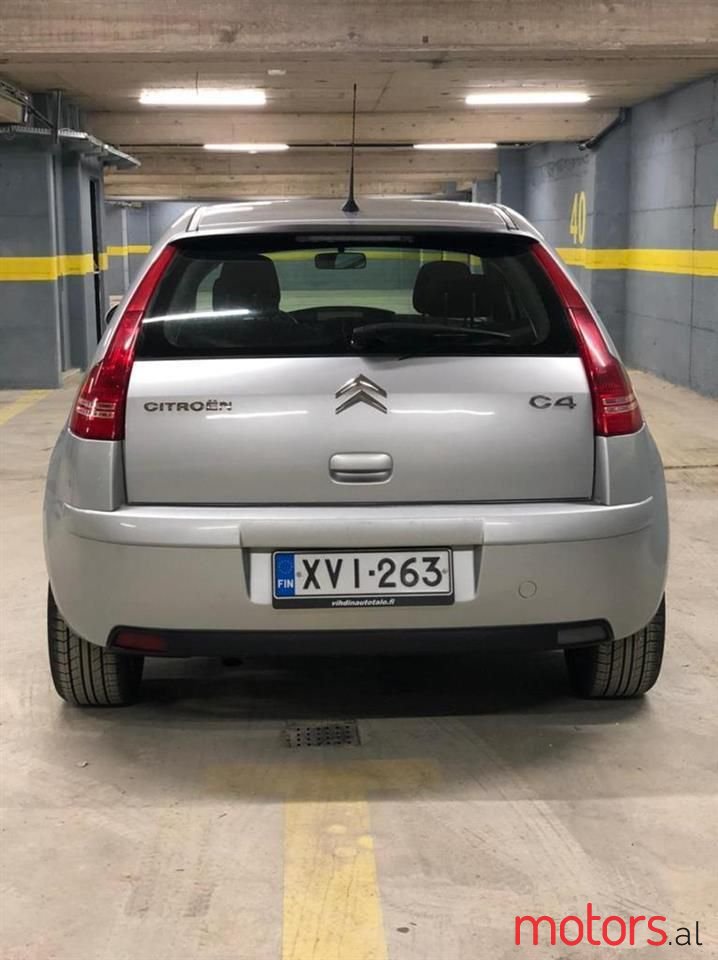 2008' Citroen C4 photo #3
