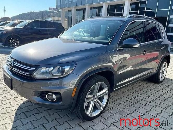 2013' Volkswagen Tiguan photo #5