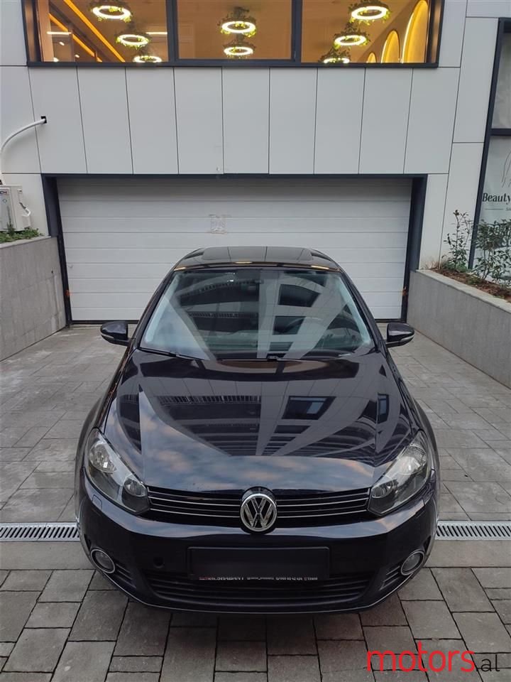 2010' Volkswagen Golf photo #5