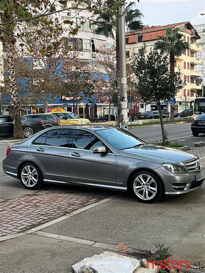2013' Mercedes-Benz C 220 photo #1
