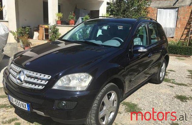 2007' Mercedes-Benz ML-Class photo #2