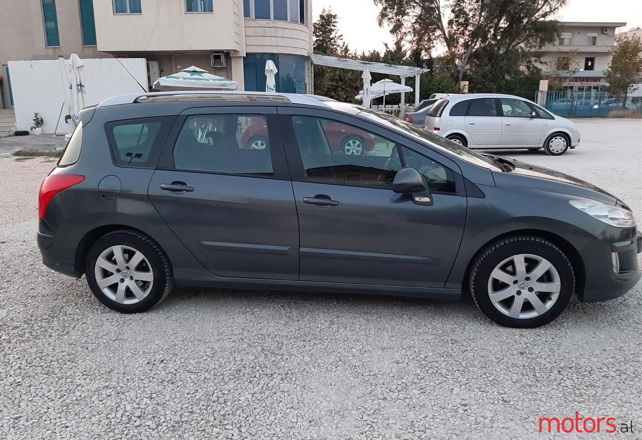 2010' Peugeot 308 photo #1