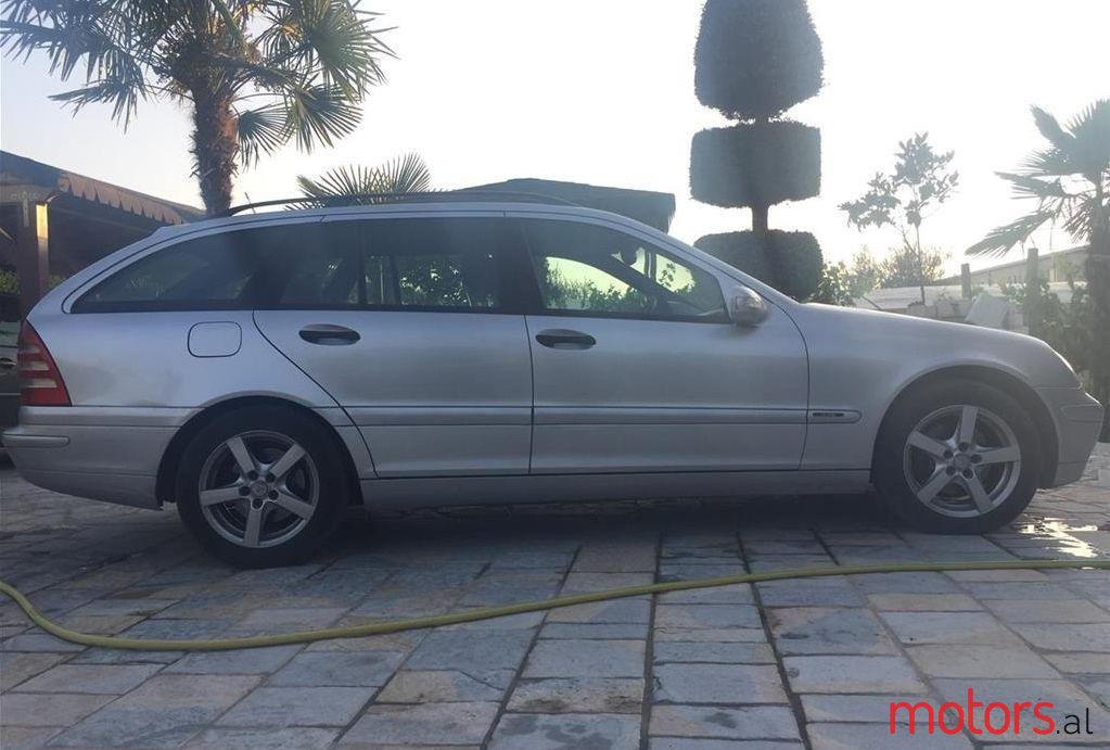 2002' Mercedes-Benz C 220 photo #1