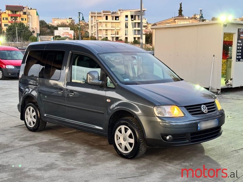 2009' Volkswagen Caddy photo #4