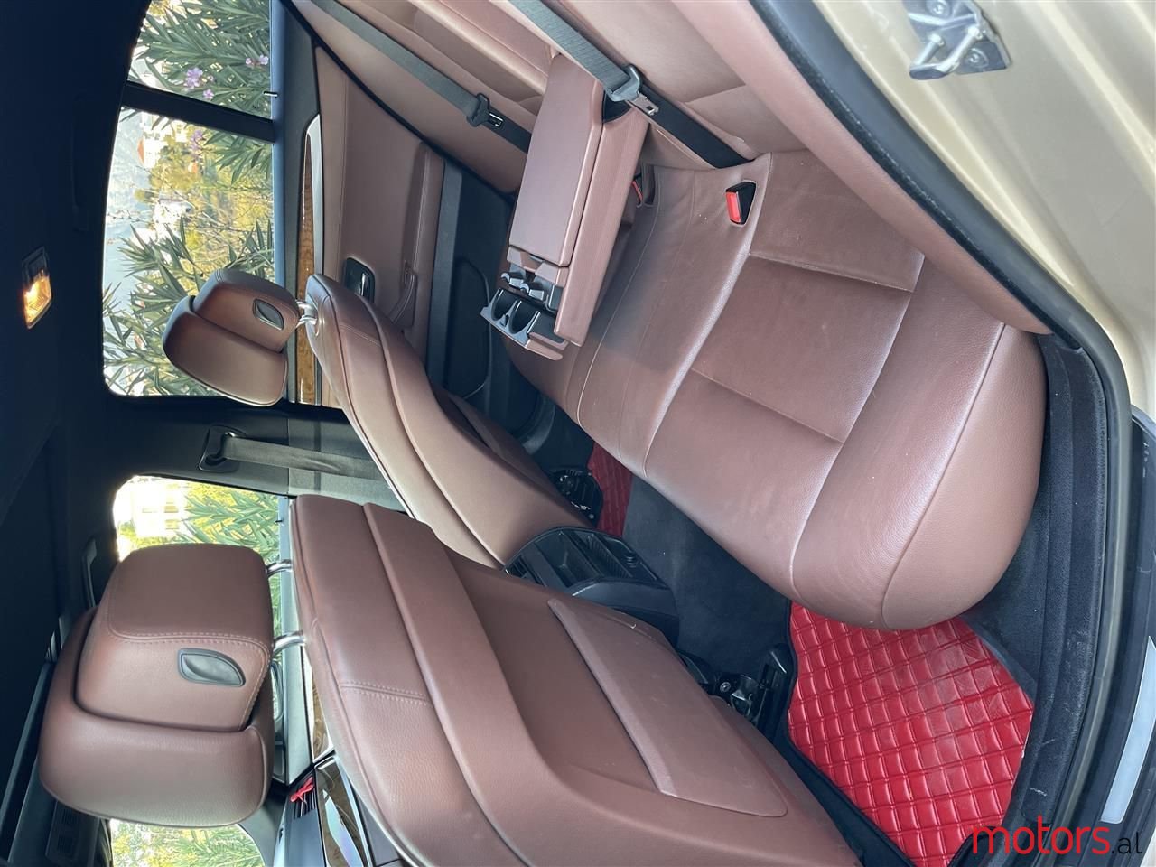 2011' BMW 523 photo #2