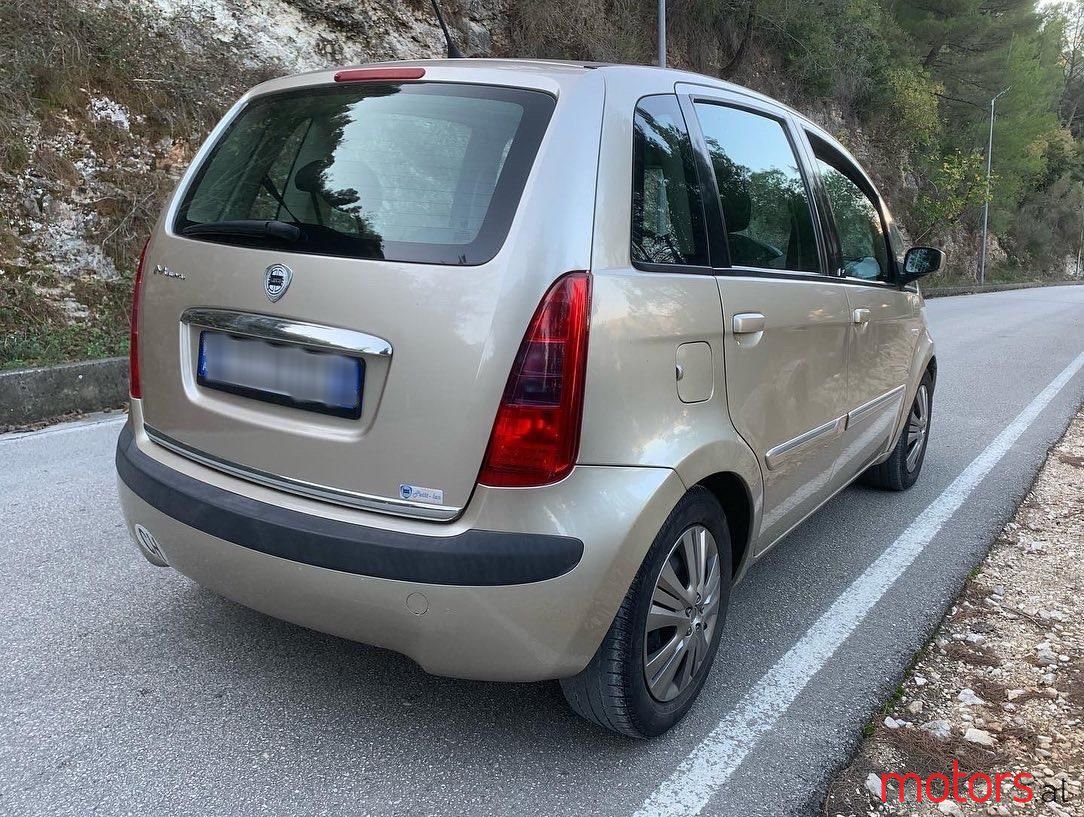 2005' Lancia Musa photo #4