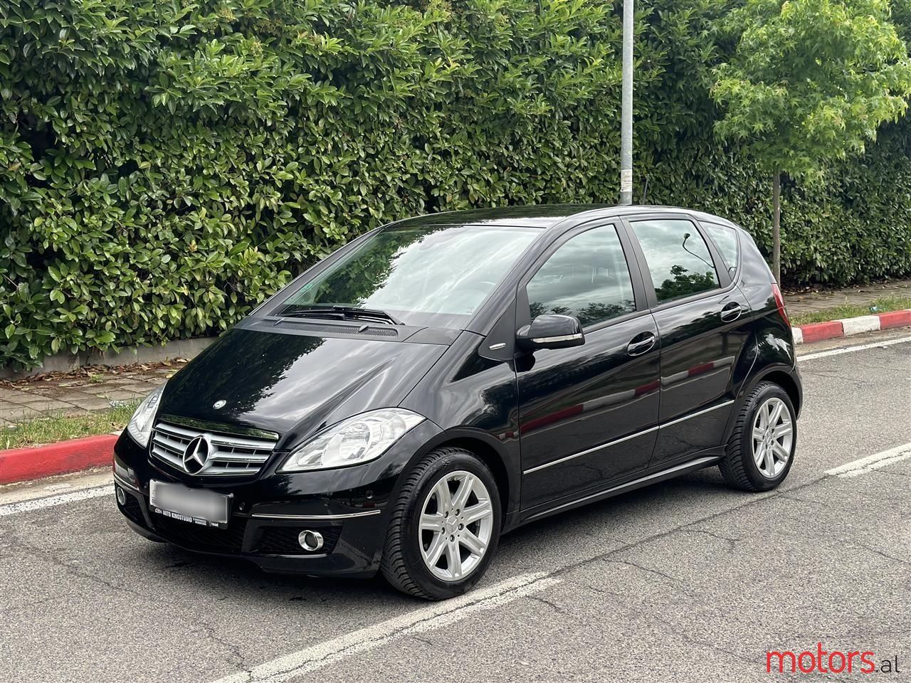 2010' Mercedes-Benz A 180 photo #1