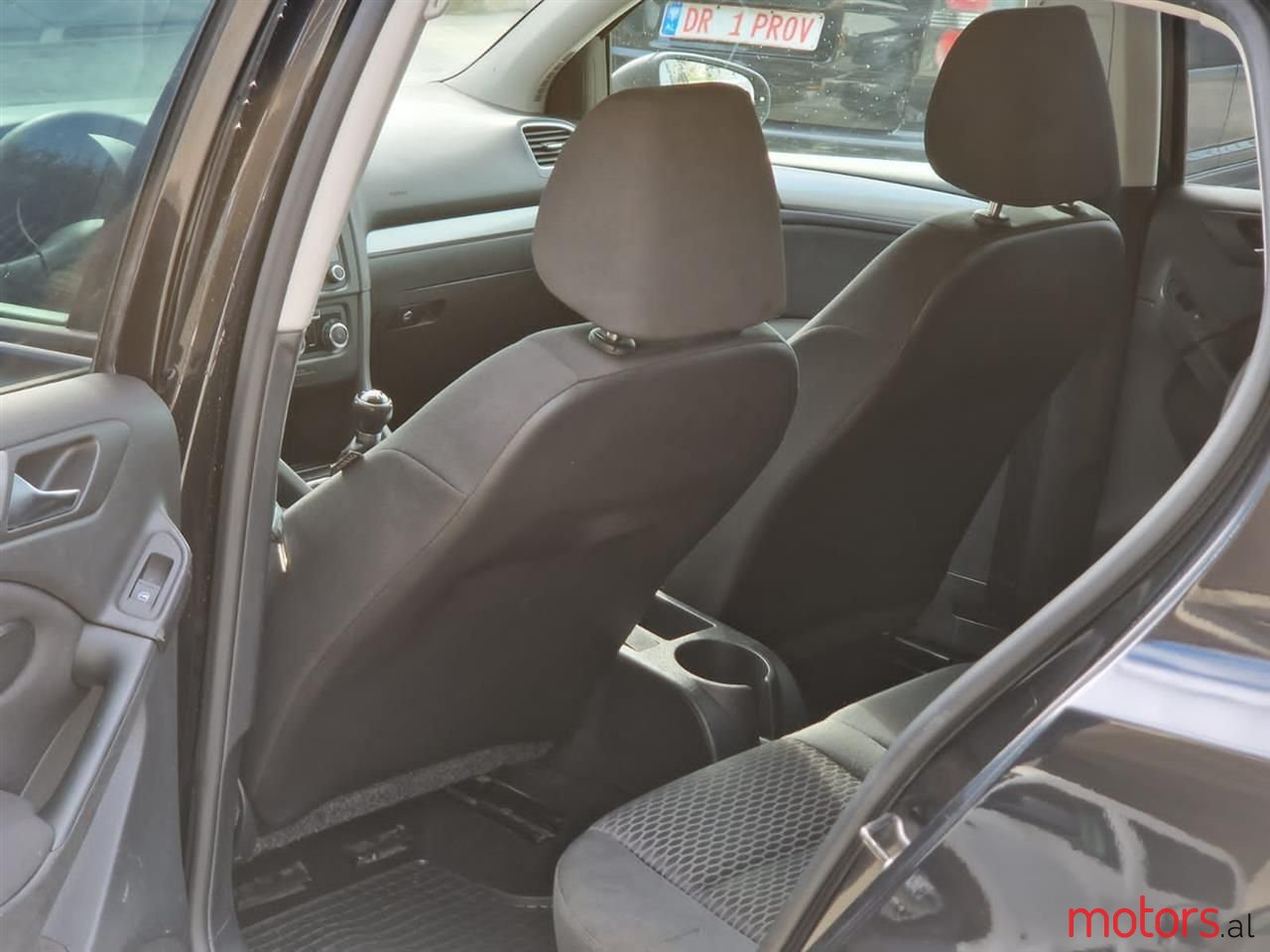 2008' Volkswagen Golf Plus photo #5