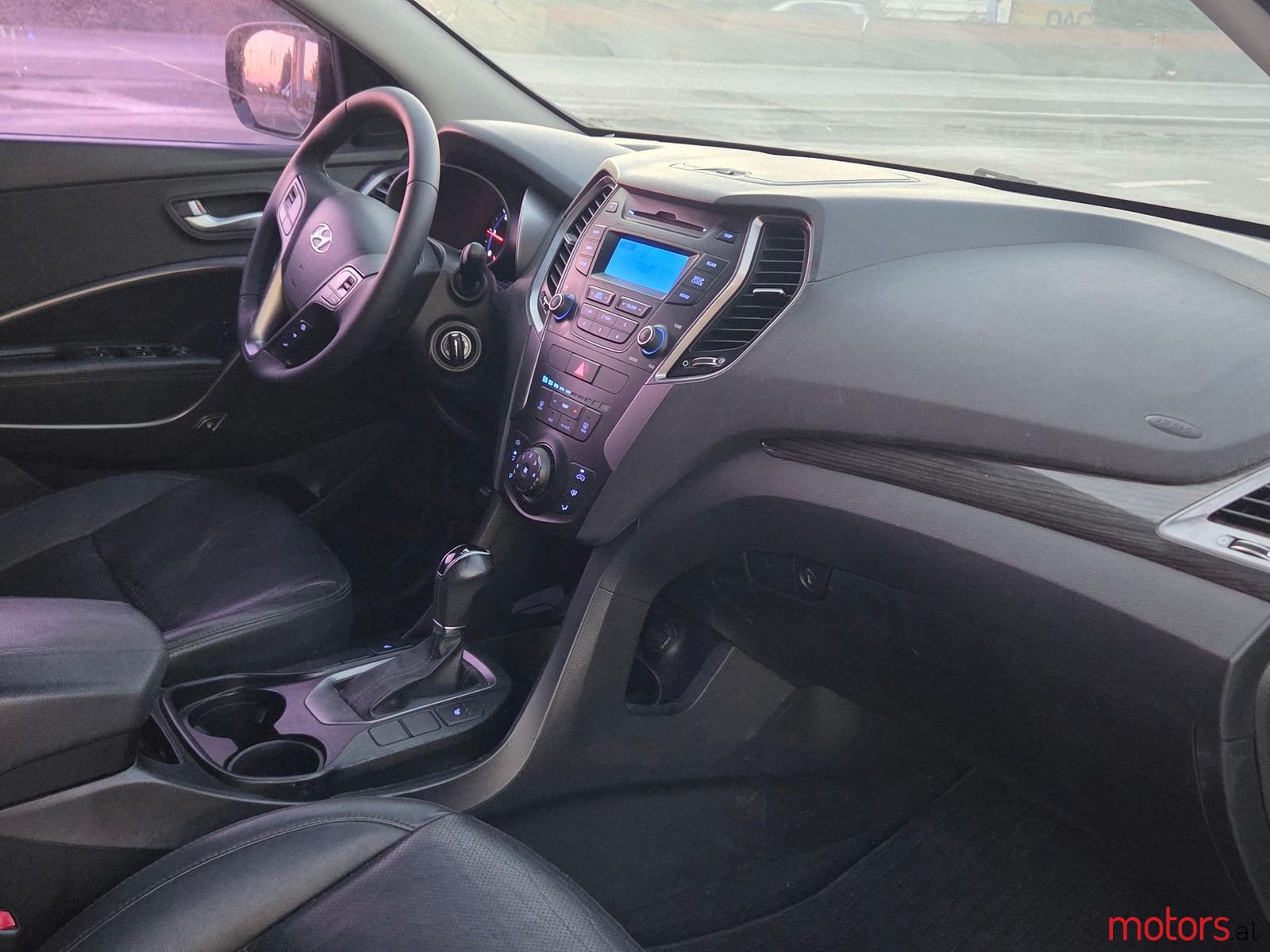 2013' Hyundai Santa Fe photo #6