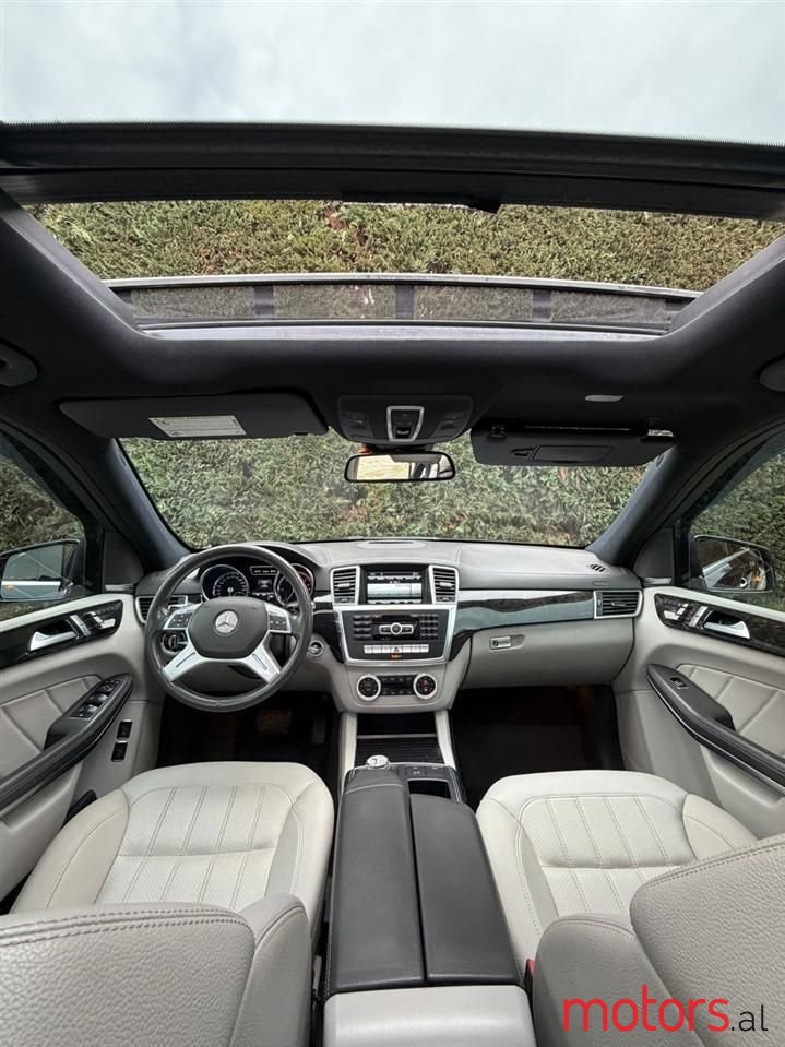 2013' Mercedes-Benz GL 350 photo #2