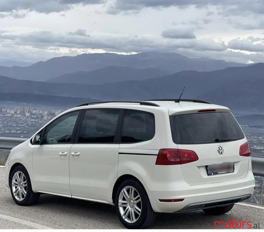 2014' Volkswagen Sharan photo #6