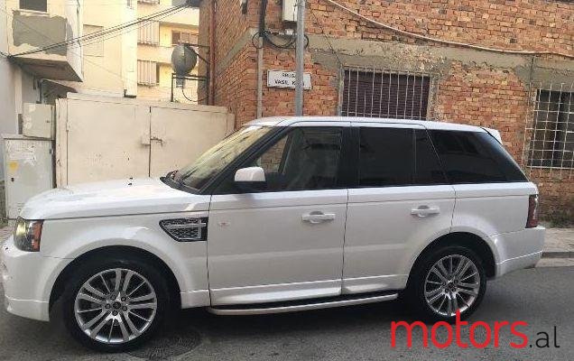 2010' Land Rover Range Rover Sport photo #2