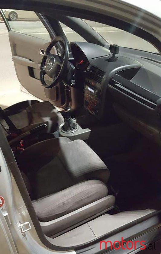 2001' Audi A2 photo #2