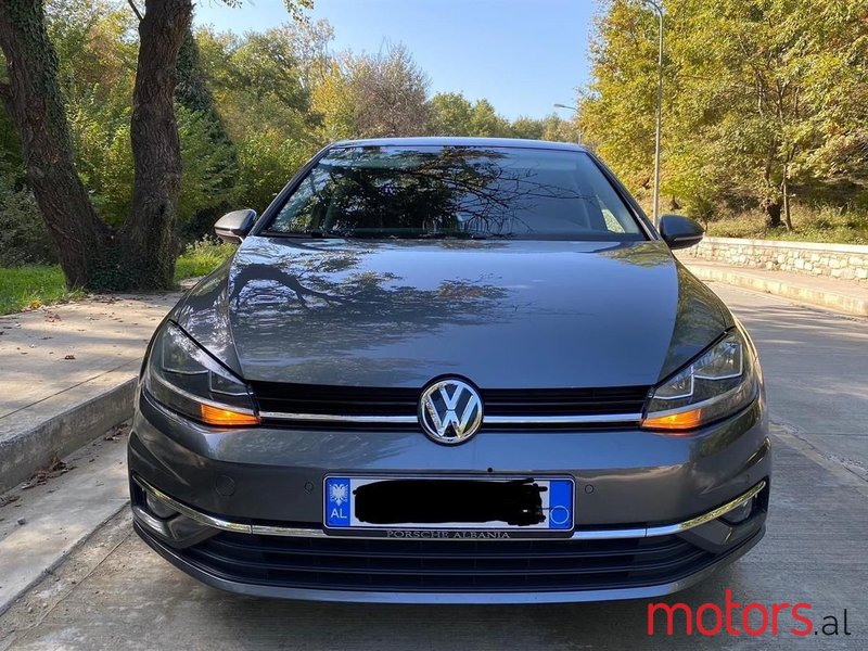 2017' Volkswagen Golf photo #1