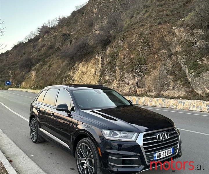 2018' Audi Q7 photo #1