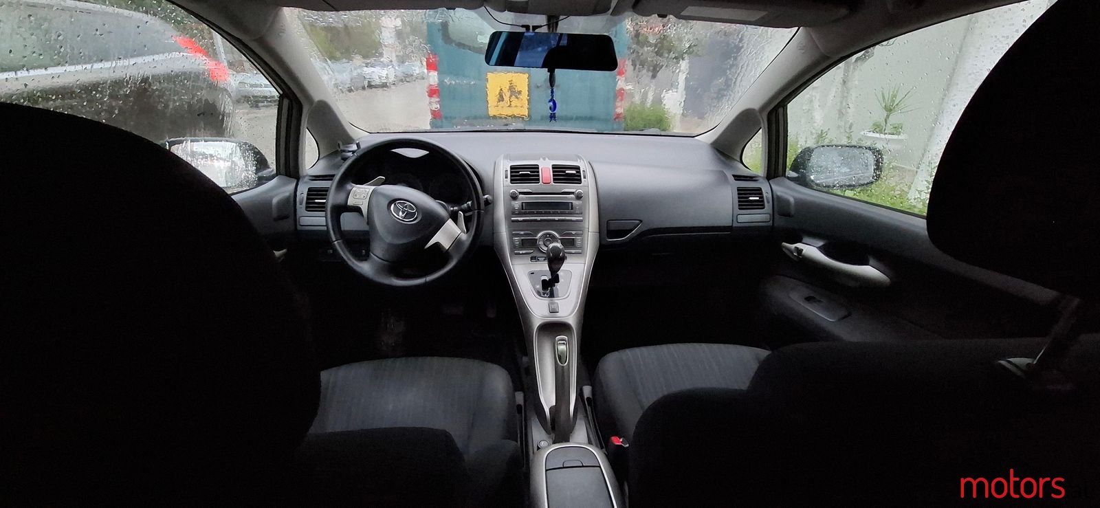 2008' Toyota Auris photo #6