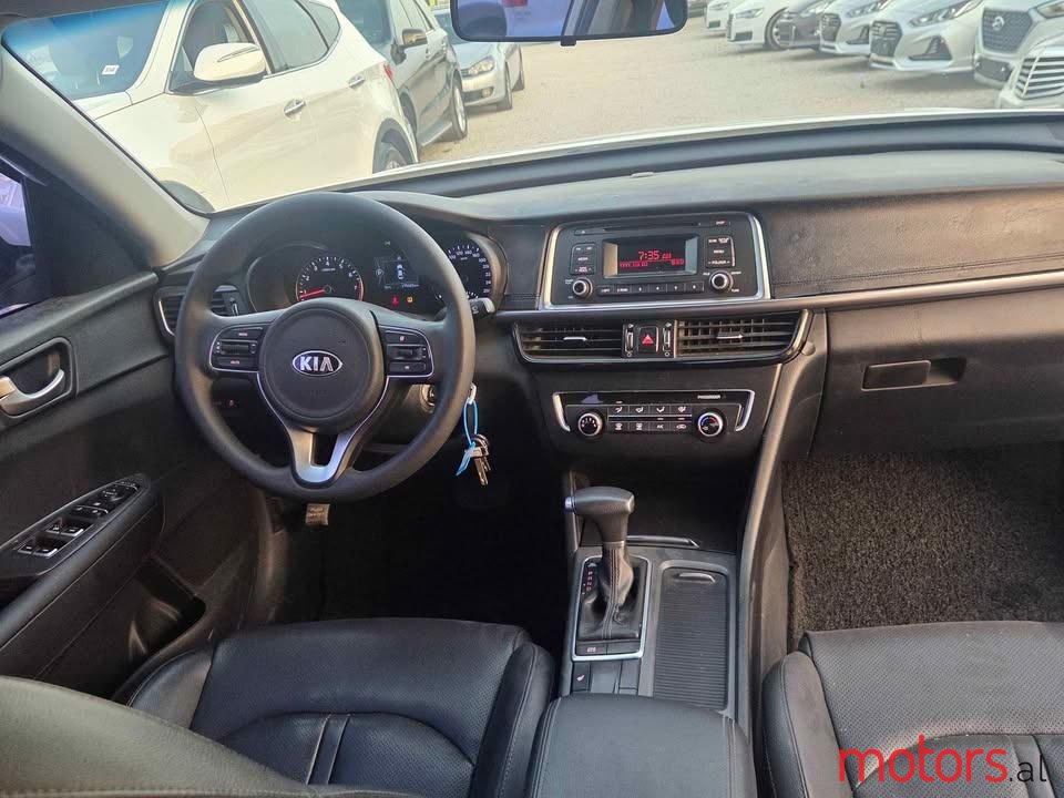 2018' Kia K5 photo #4
