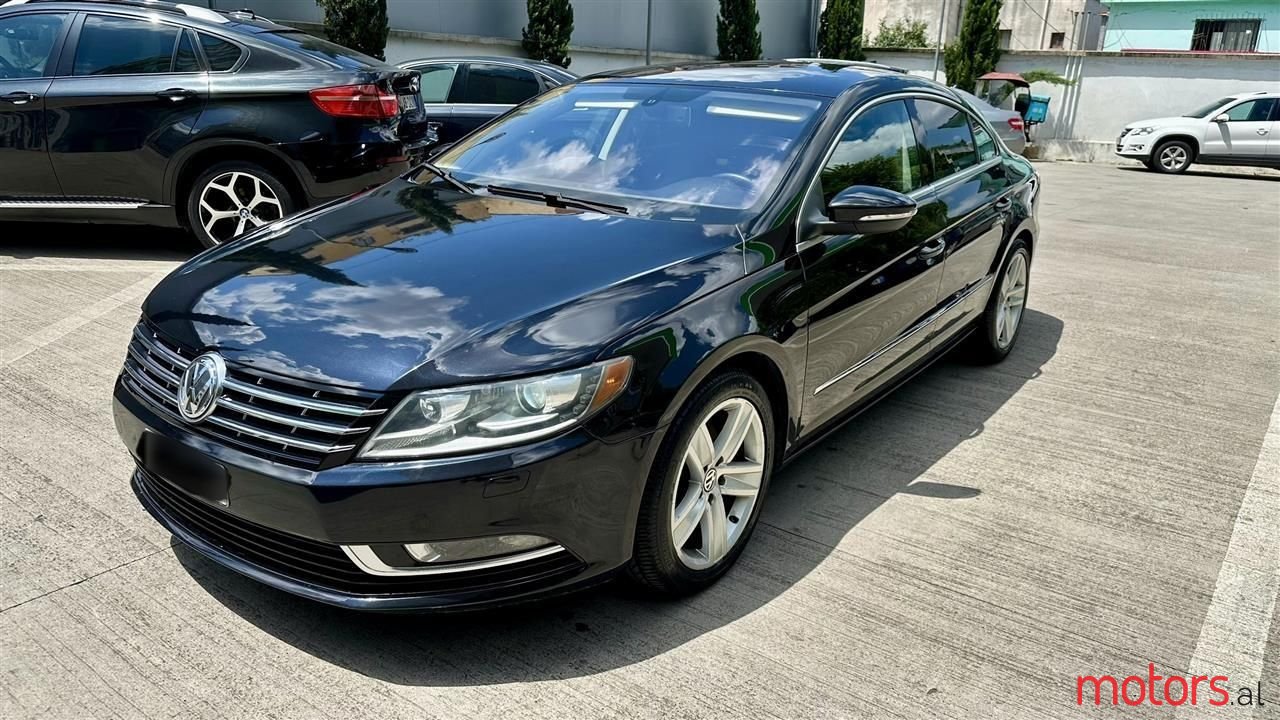 2013' Volkswagen Passat photo #3