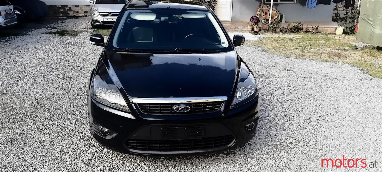 2011' Ford Focus photo #3