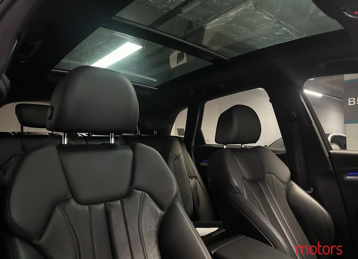 2020' Audi Q5 photo #3