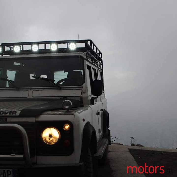 1988' Land Rover Defender 110 photo #3