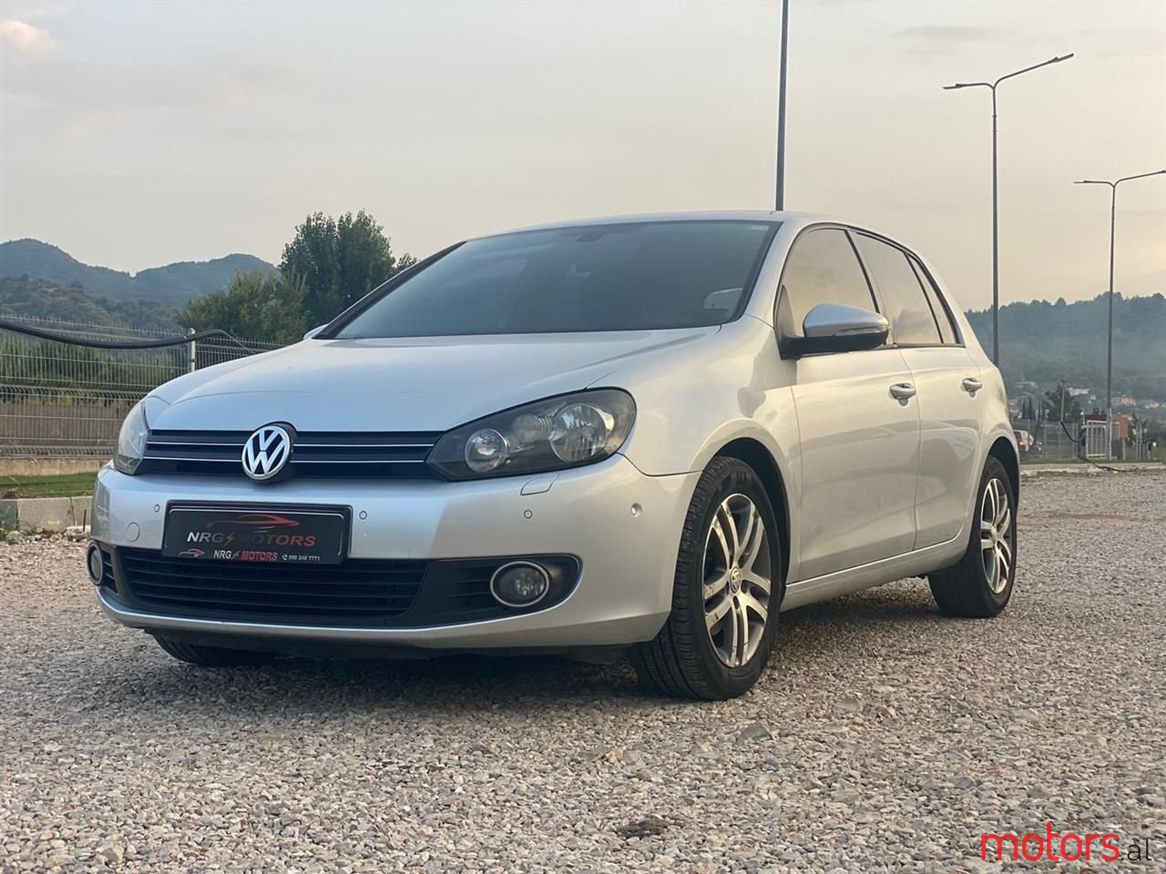 2010' Volkswagen Golf photo #1