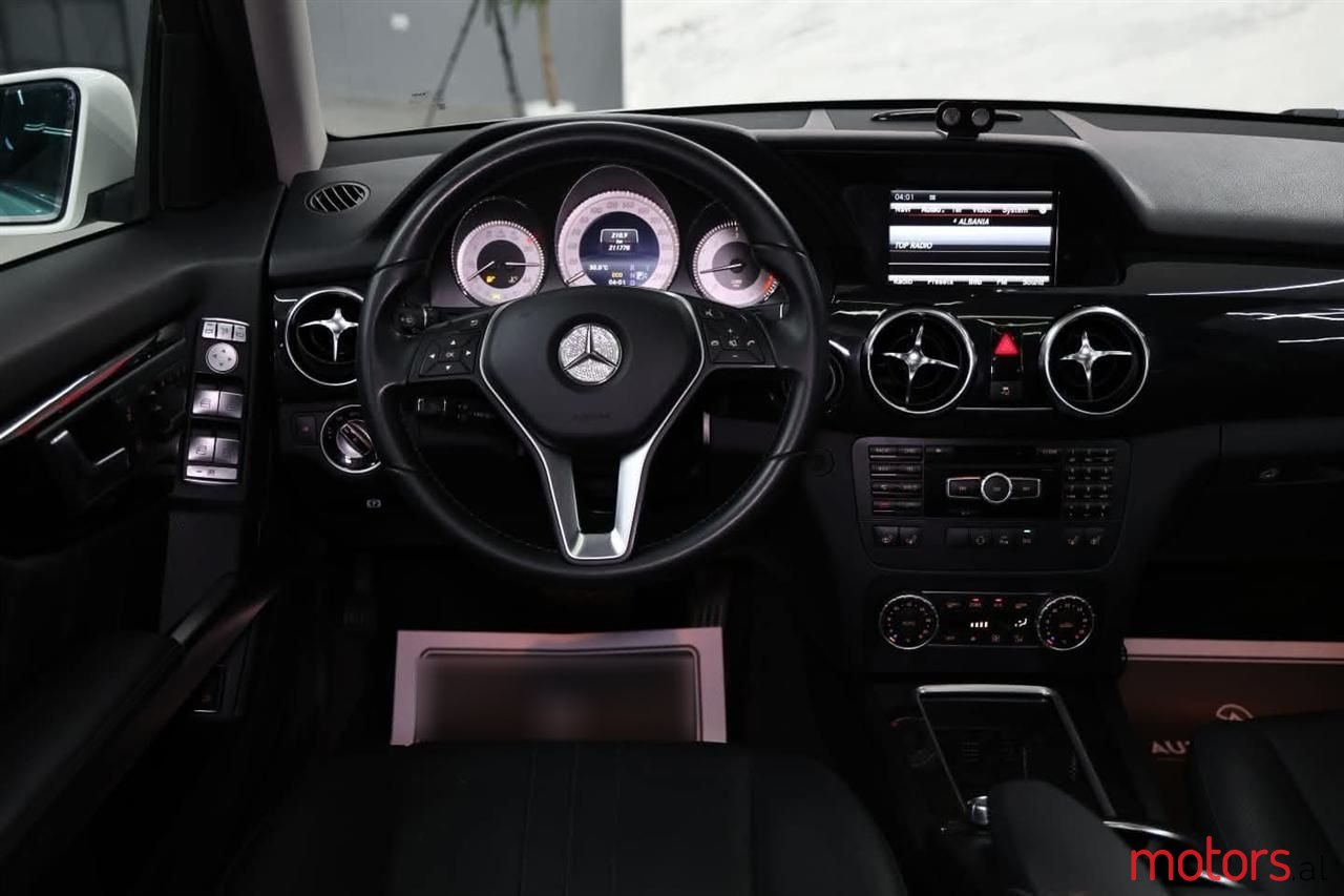 2014' Mercedes-Benz GLK 220 photo #2