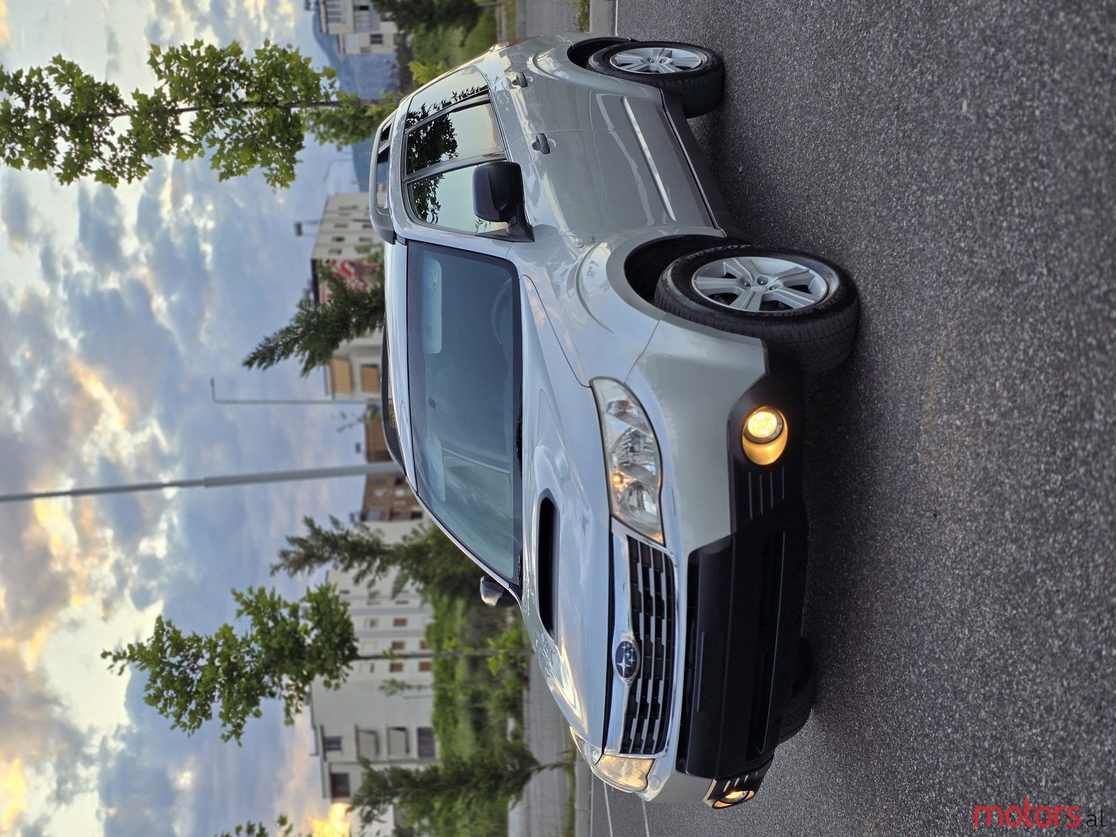 2010' Subaru photo #2