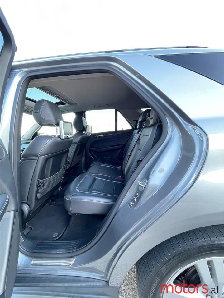 2012' Mercedes-Benz ML 350 photo #4