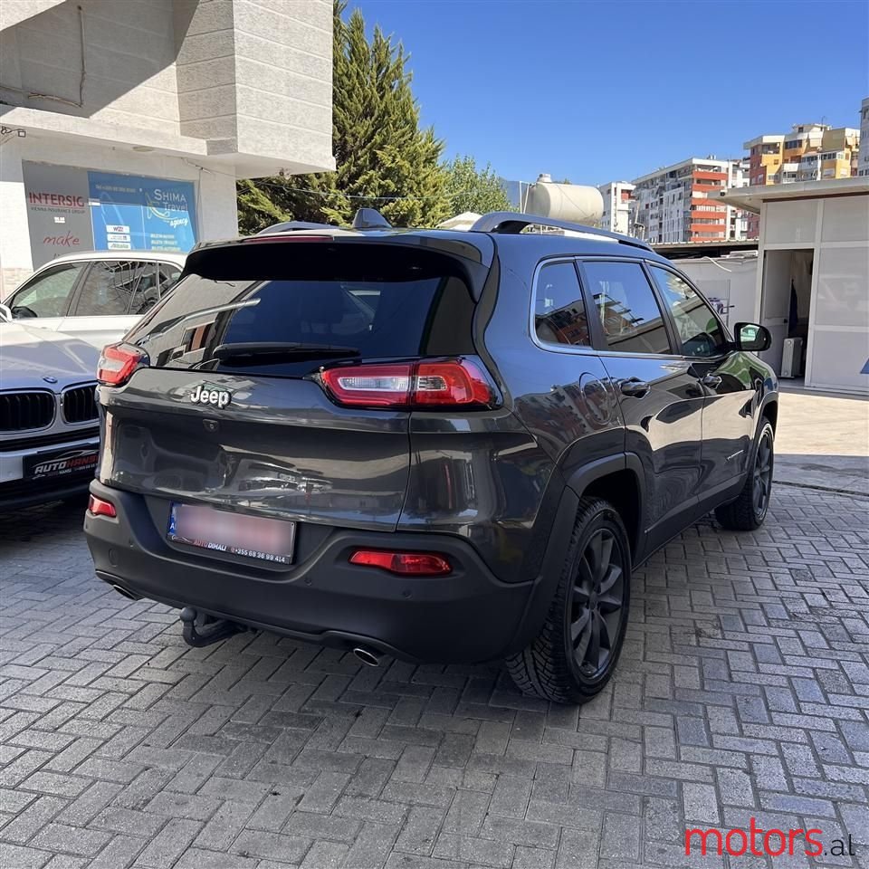 2014' Jeep Cherokee photo #5