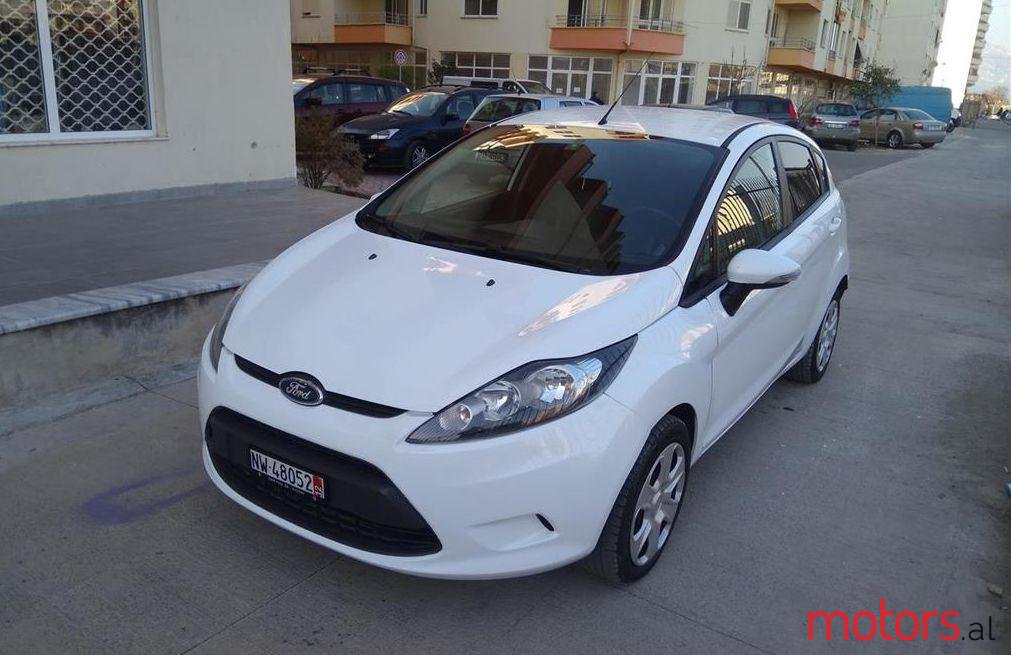 2010' Ford Fiesta photo #1