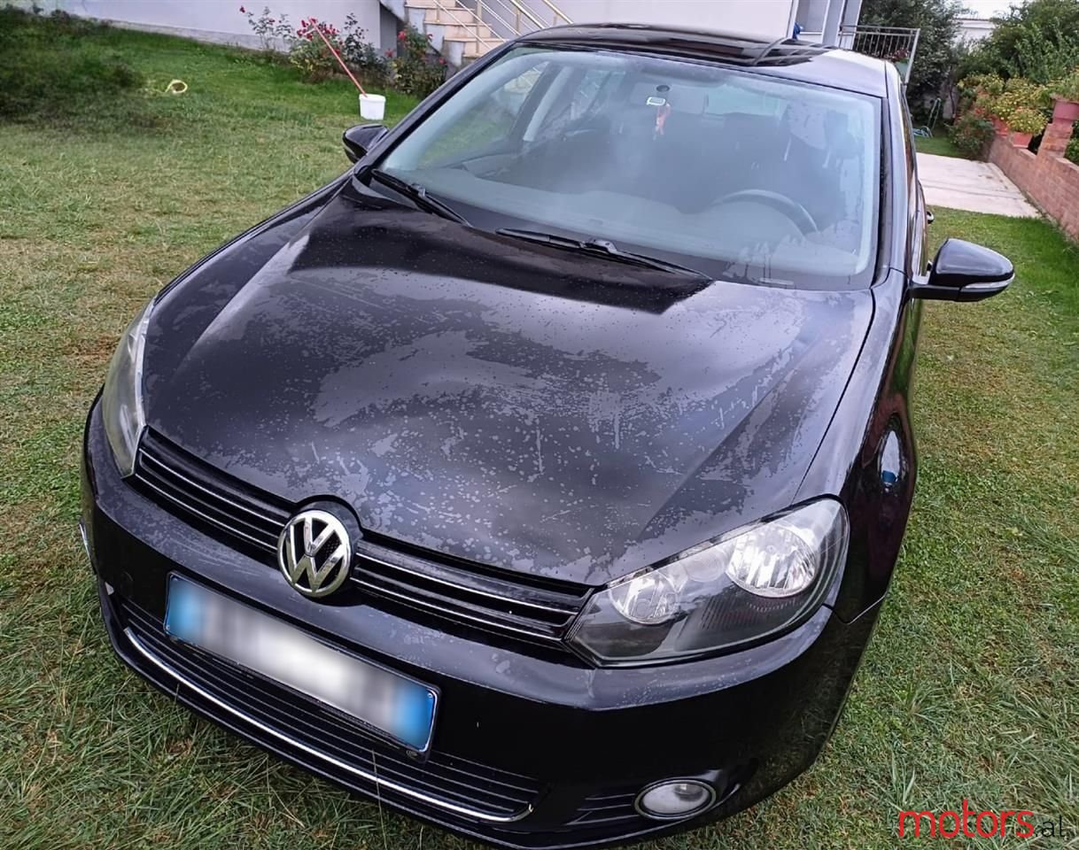 2010' Volkswagen Golf photo #5