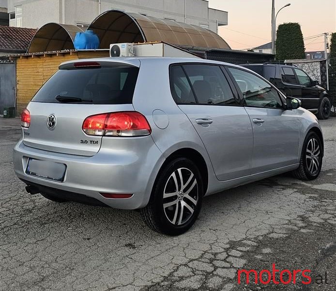 2011' Volkswagen Golf photo #5