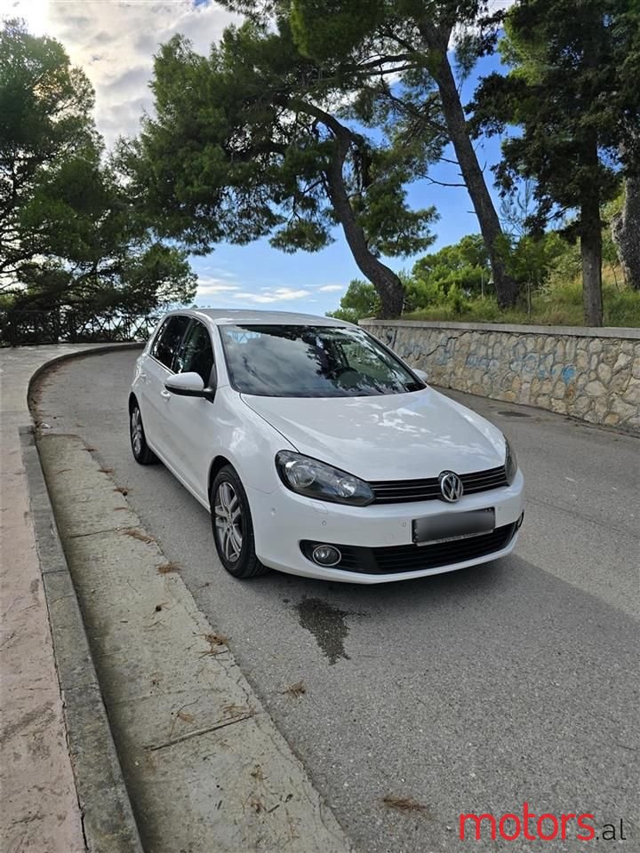 2012' Volkswagen Golf photo #3