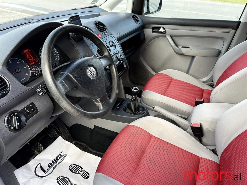 2008' Volkswagen Caddy photo #6