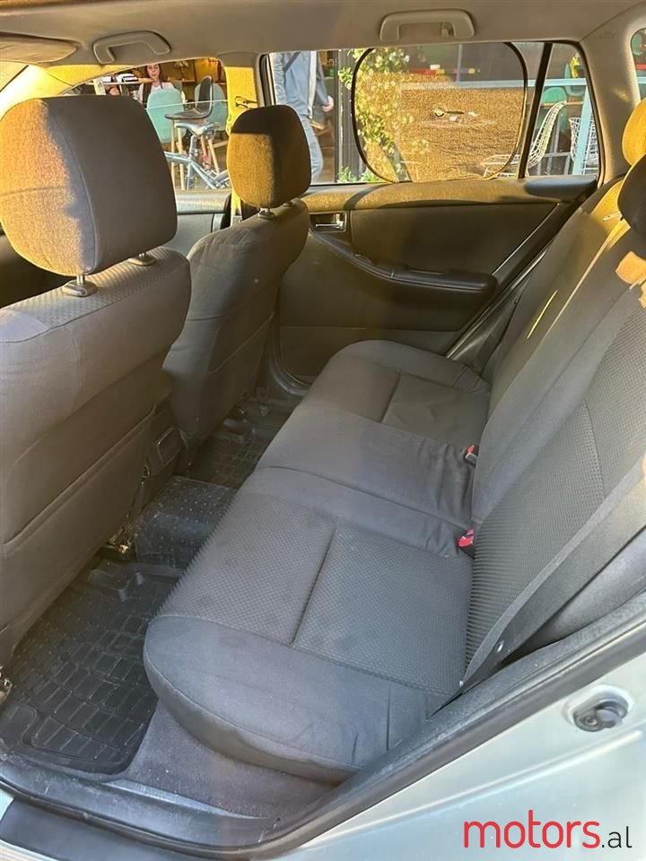 2005' Toyota Corolla photo #6