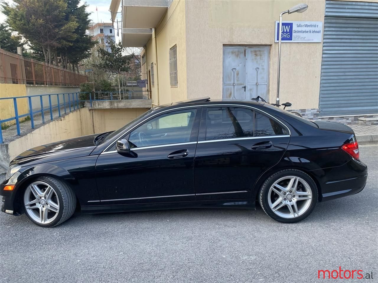2012' Mercedes-Benz C 300 photo #4
