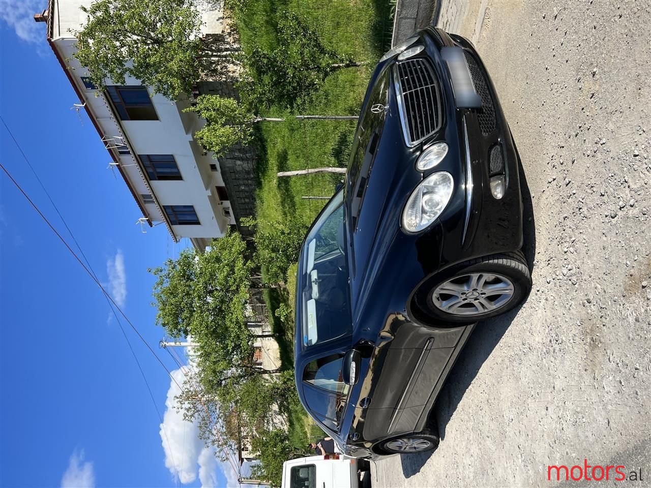 2004' Mercedes-Benz E 270 photo #3