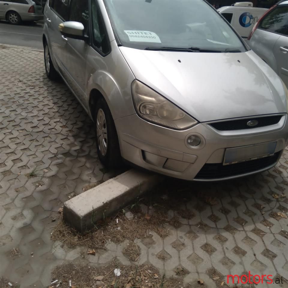 2008' Ford S-Max photo #5