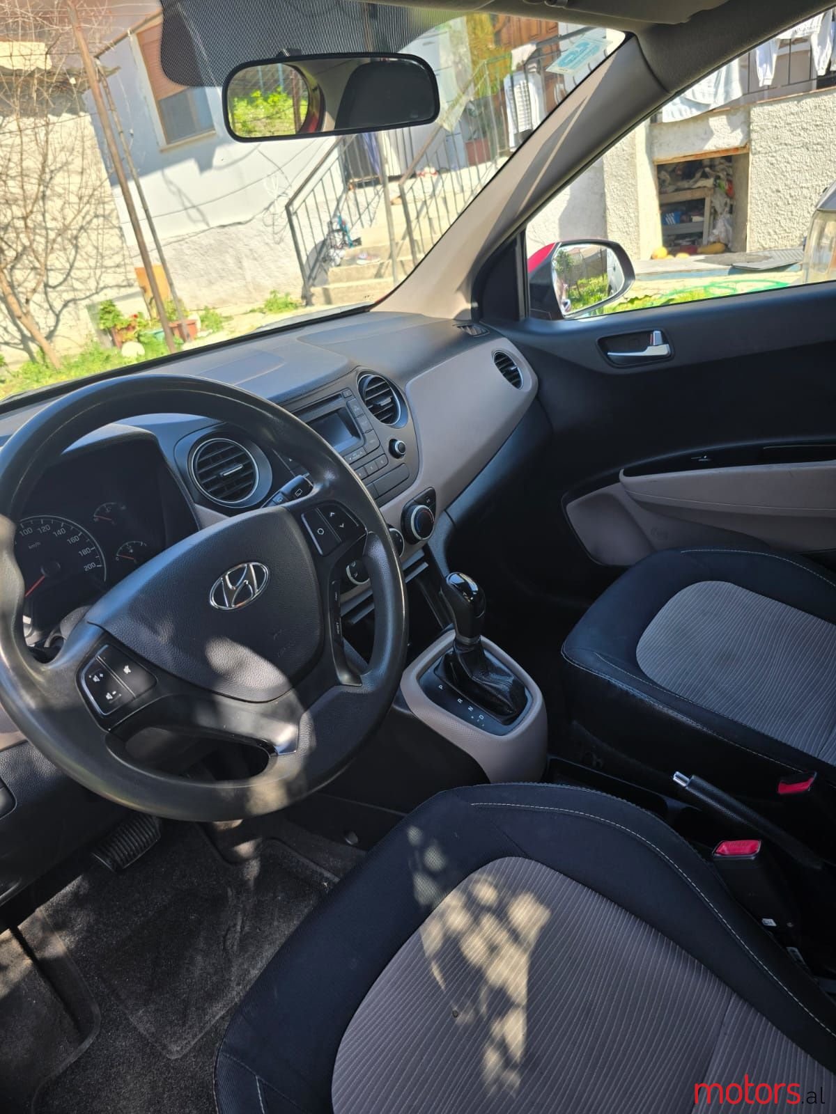 2014' Hyundai i10 photo #2