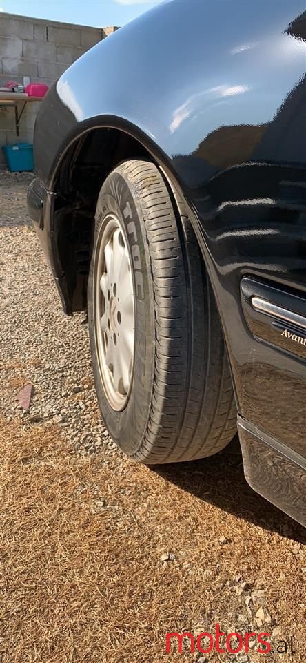 2002' Mercedes-Benz 220 photo #4