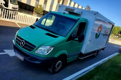 2012' Mercedes-Benz V 200